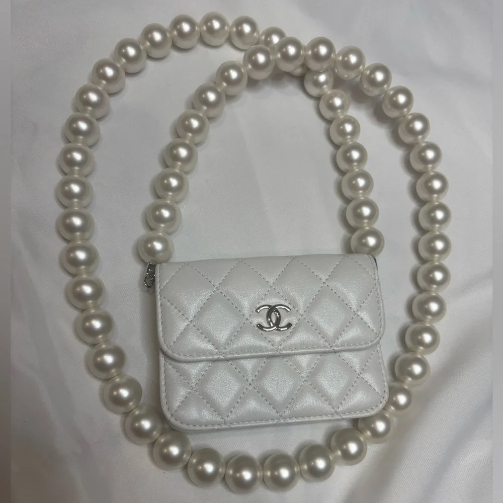 CHANEL MAXI PEARLS Clutch With Chain Bag